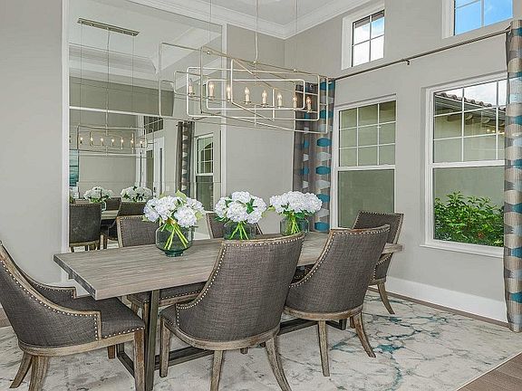Boretto Dining Room