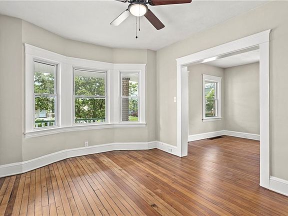 2nd image of 4621 Gifford Ave