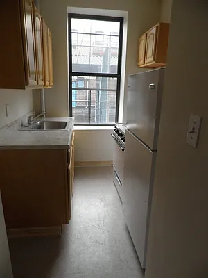 Rented by Bohemia Realty Group | media 14