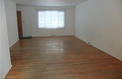 5th image of 6398 Cambridge Park Dr