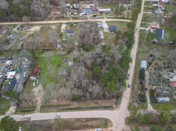 26093 Cambridge Blvd, New Caney, TX 77357