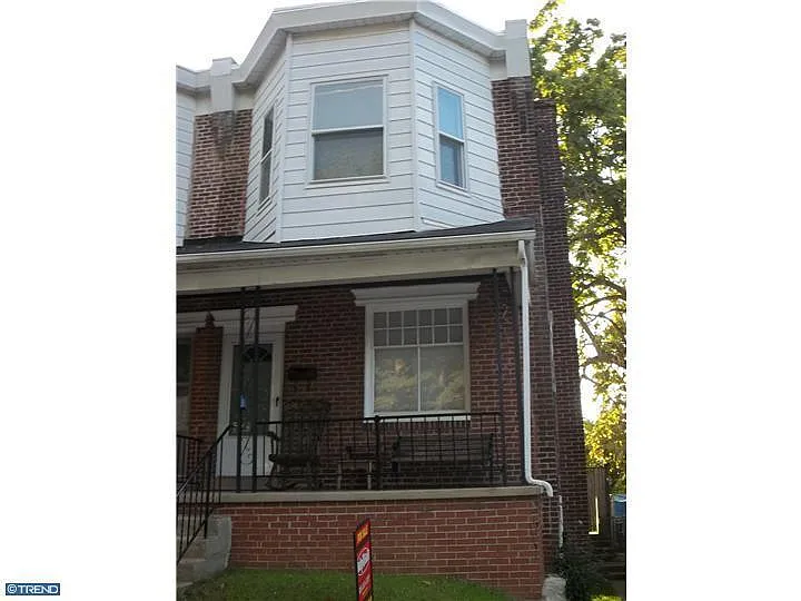 112 S 8th Ave photo 1