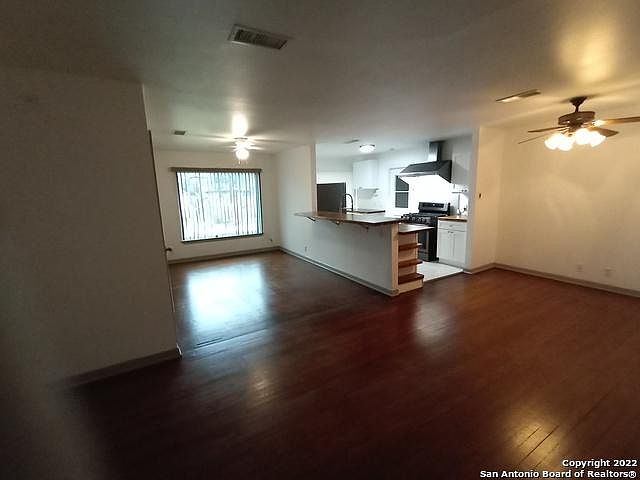 1st image of 342 Barbara Dr