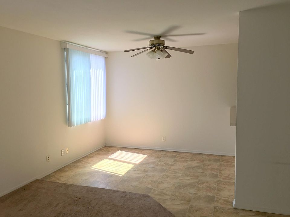 1st image of 6645 Woodman Ave APT 201