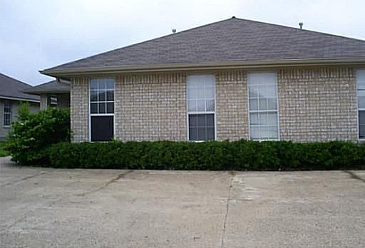 1st image of 2302 Antelope Ln