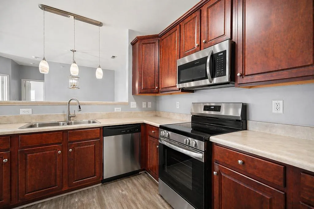 17113 Doe Valley Ct — Photo 4