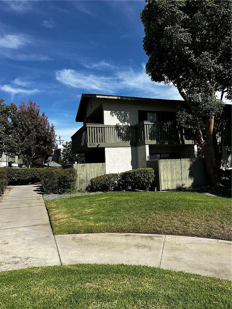 2 bed, 1334 sqft, $3,000 — Photo 1