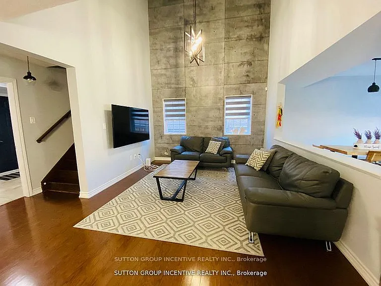 1411 Sheldon St — Photo 5