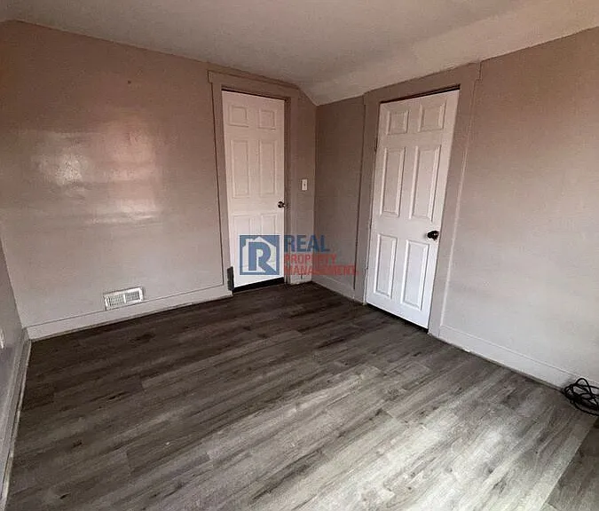 4396 Springfield St — Photo 27