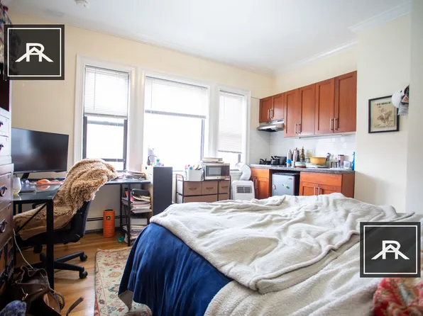 901 Beacon St, Boston, MA