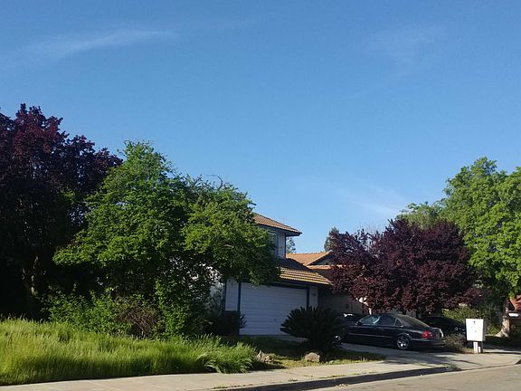 2nd image of 1123 E Goshen Ave