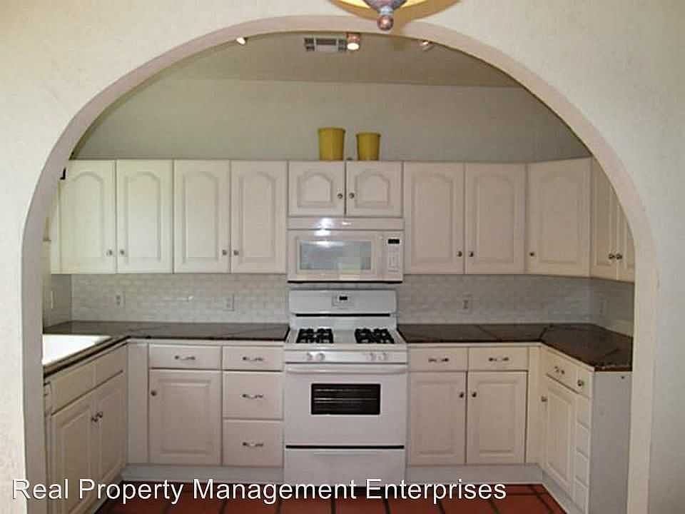2nd image of 1140 NW 40th St