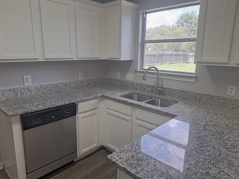 105 Twilight Way — Photo 4