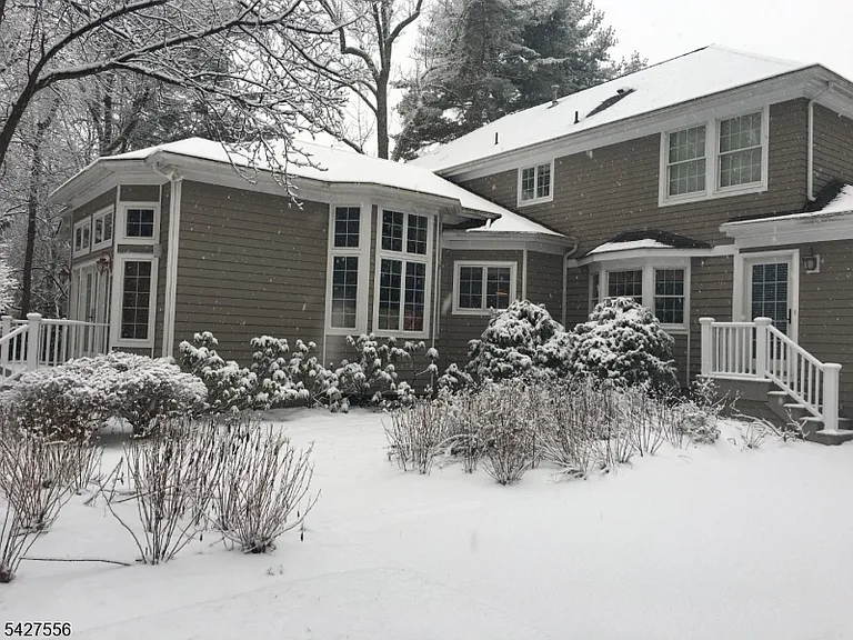 7 Byron Rd — Photo 32