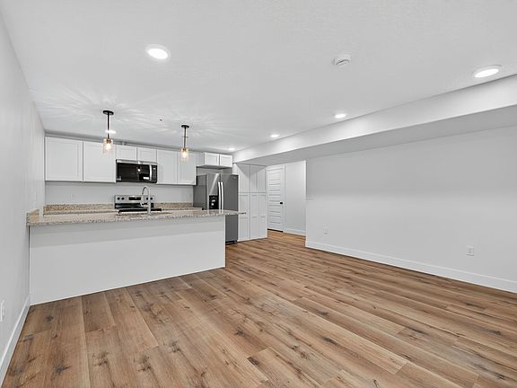 kitchen / living area