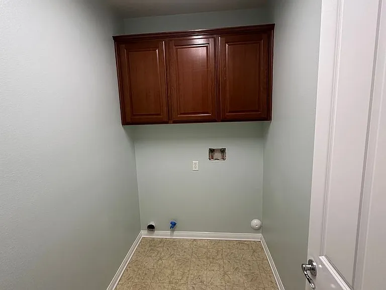 10008 Sterling Silver St — Photo 17