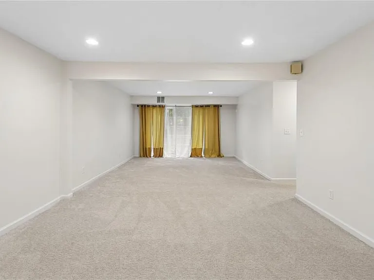 4775 Merlendale Ct — Photo 19