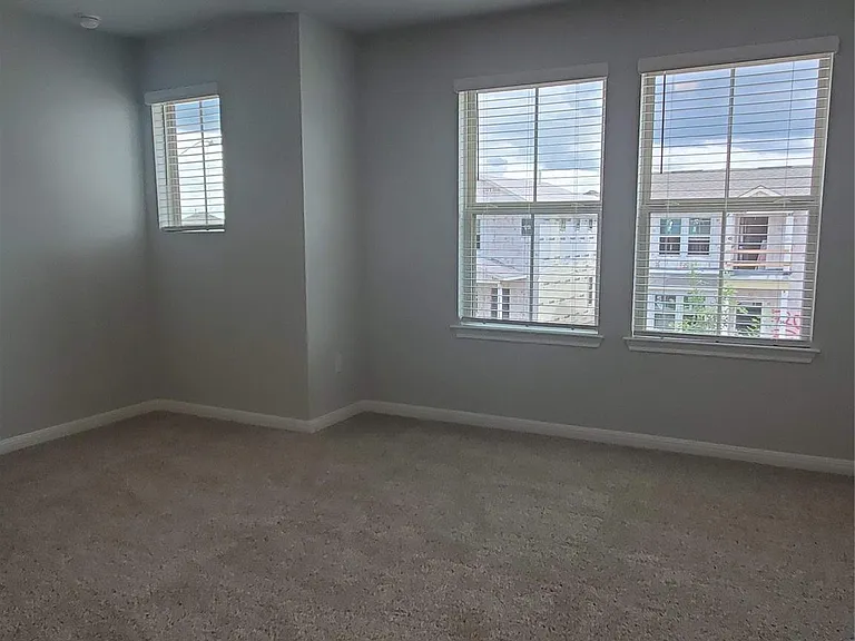 1717 Fountain Bridge Dr — Photo 19