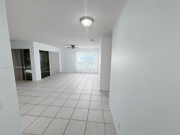 5th image of 3751 NW 35th St #16117
