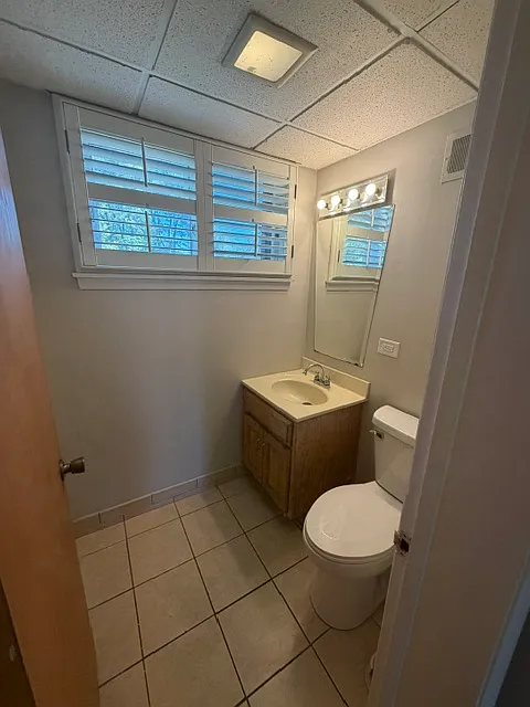 5 bed, 2.5 bath, 1683 sqft, $4,578 — Photo 3