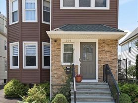 204 Hayward Pl, Wallington, NJ