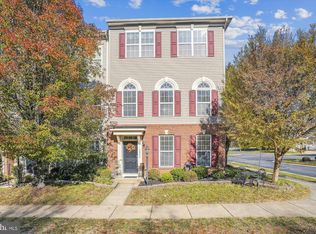 15956 Greymill Manor Dr, Haymarket, VA 20169