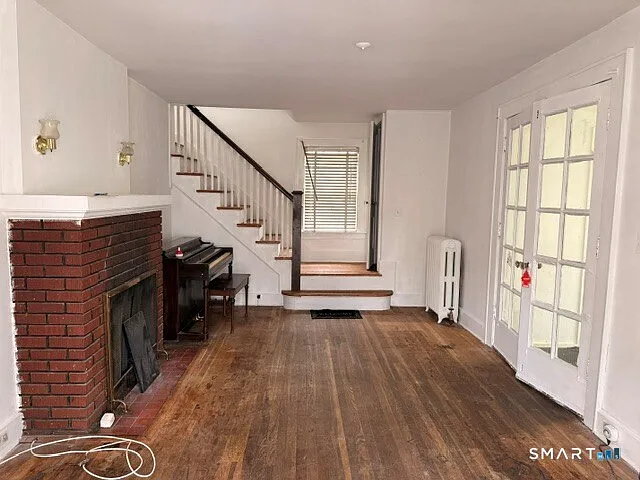 46 Vernon Pl — Photo 6