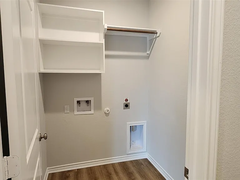 408 Los Olives Ln — Photo 7
