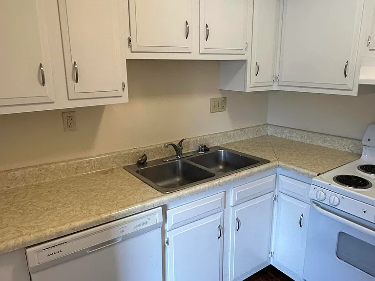 163 Landings Dr — Photo 9