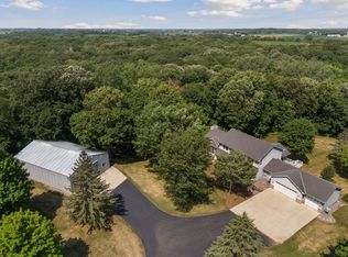 7570 Mellgren Ln, Chaska, MN 55318