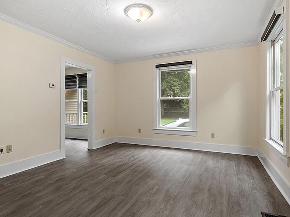 4th image of 11 Chadwick St #11