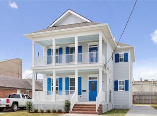 916 Focis St, Metairie, LA 70005