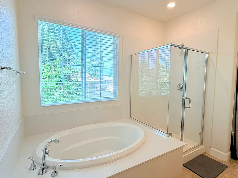 2133 Salice Way — Photo 12