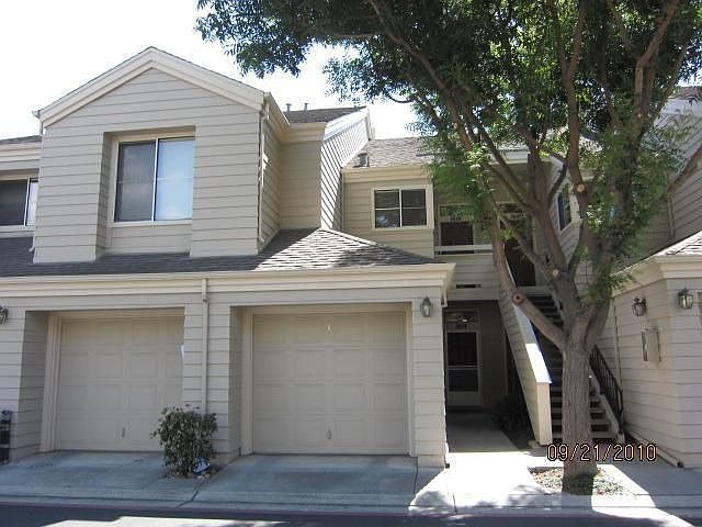 1st image of 1614 Parkview Green Cir