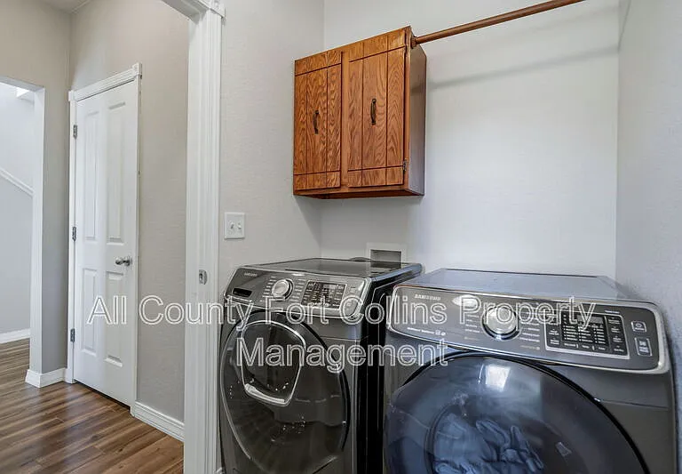 2333 Windrow Dr — Photo 16