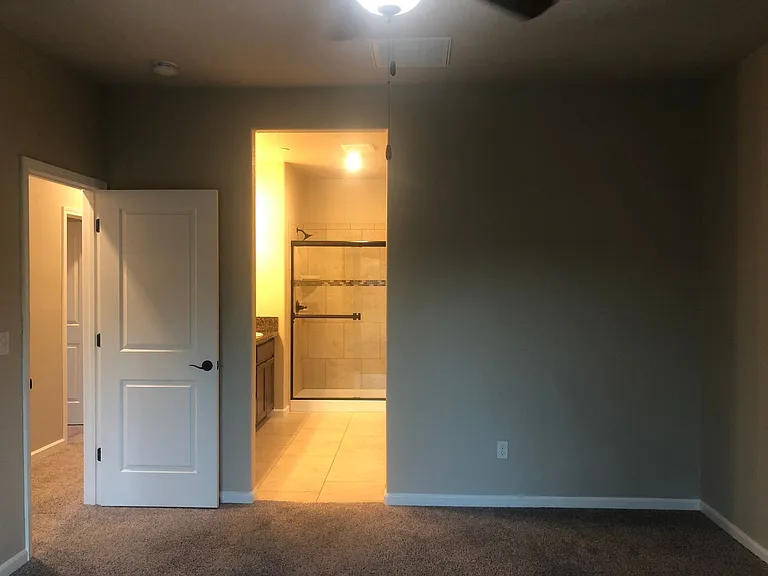 303 Pelican Hill Ct — Photo 7