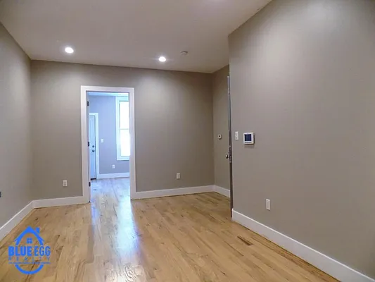 Rented by Blue Egg Realty Corp | media 19