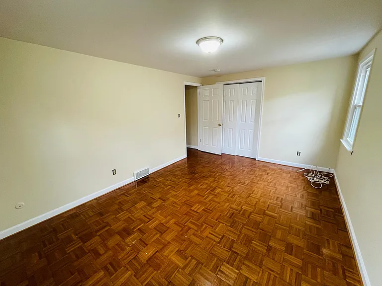 157 Fairgreen Dr #RIGHT — Photo 18