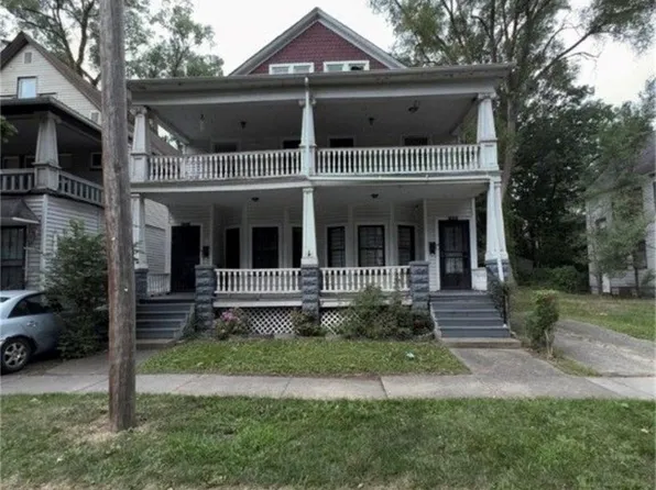920 Wheelock Rd, Cleveland, OH 44103