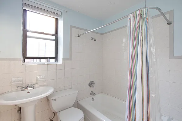 Rented by Highline Residential | media 6