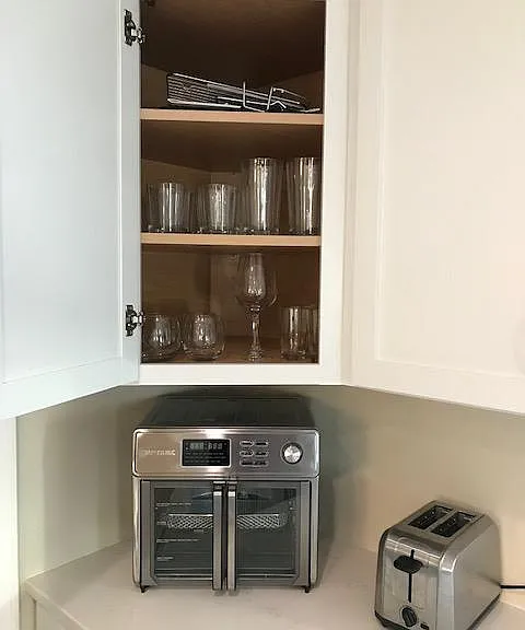 Glassware, air fryer, and toaster.