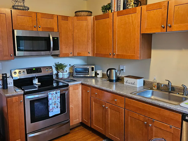 53 Elihu St #53 — Photo 9
