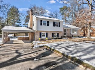 1924 Chevelle Dr, North Chesterfield, VA 23235