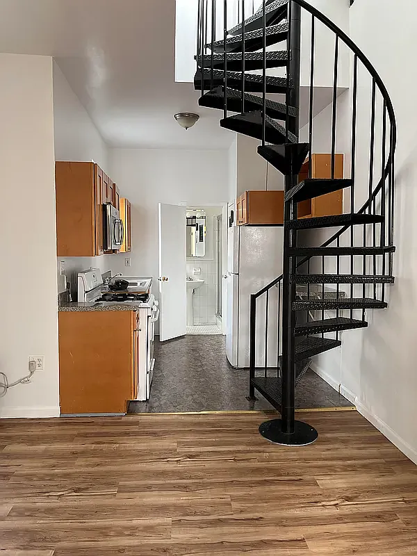 209 21st Street — Photo 4