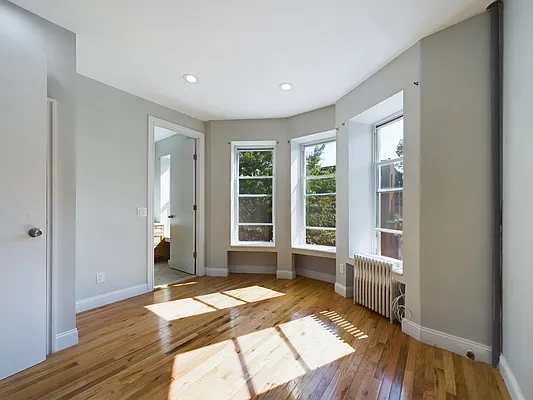 Rented by Keller Williams NYC | media 16