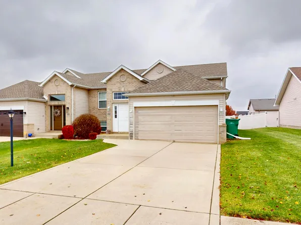 3782 W 70th Pl, Merrillville, IN 46410