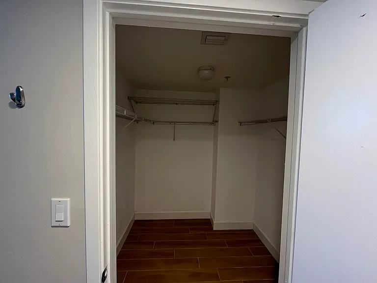 1551 N Flagler Dr #802 — Photo 8