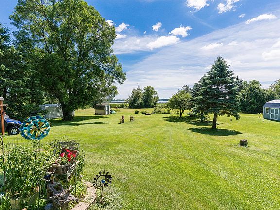 5th image of 24720 N Wall Lake Dr