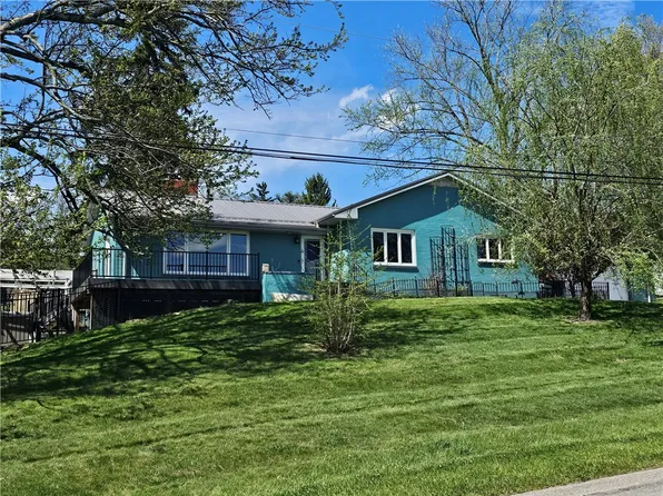 95 Paul Dr S, Washington, PA 15301