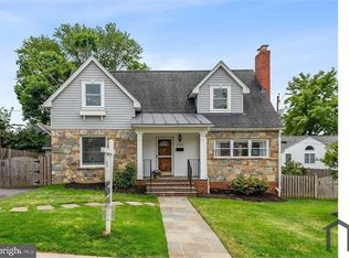 6218 29th St N, Arlington, VA 22207